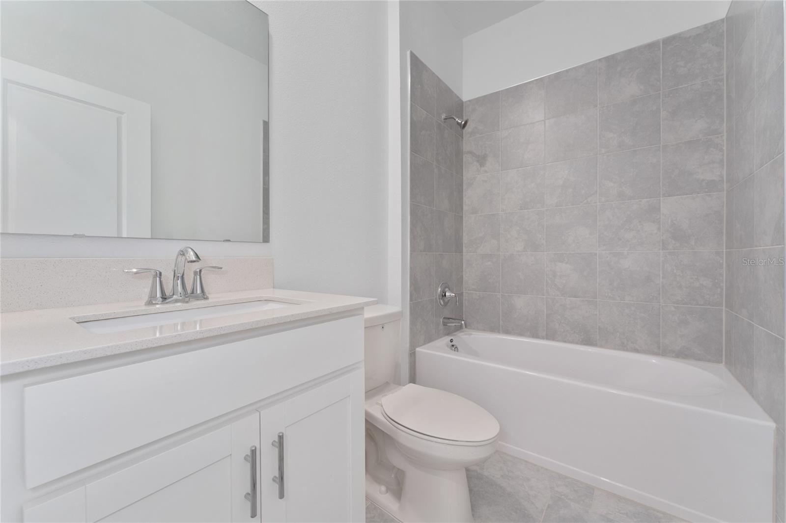 CHAMPIONS POINTE 50S - Residential Lease