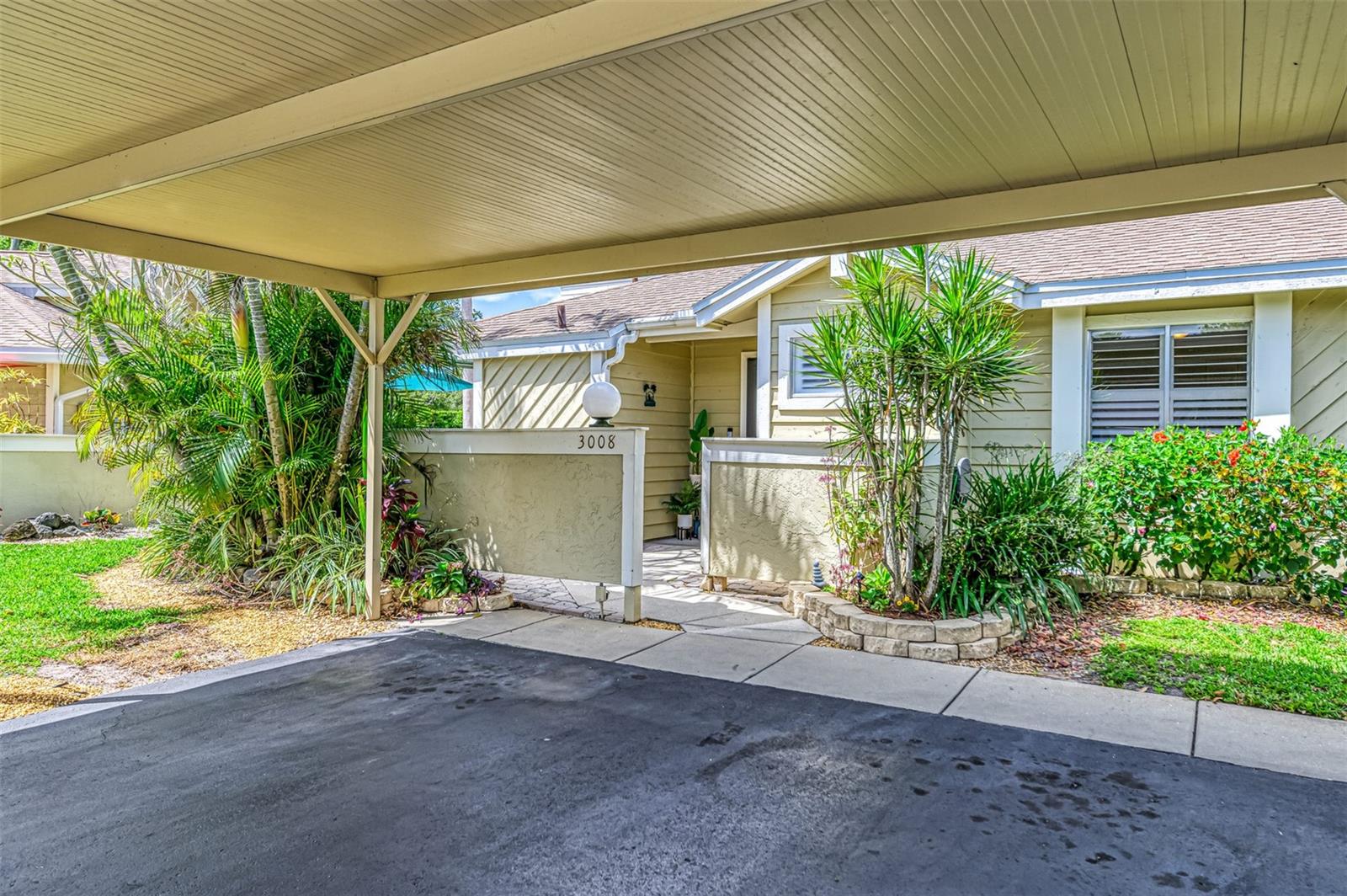 HERON LAKES - Residential