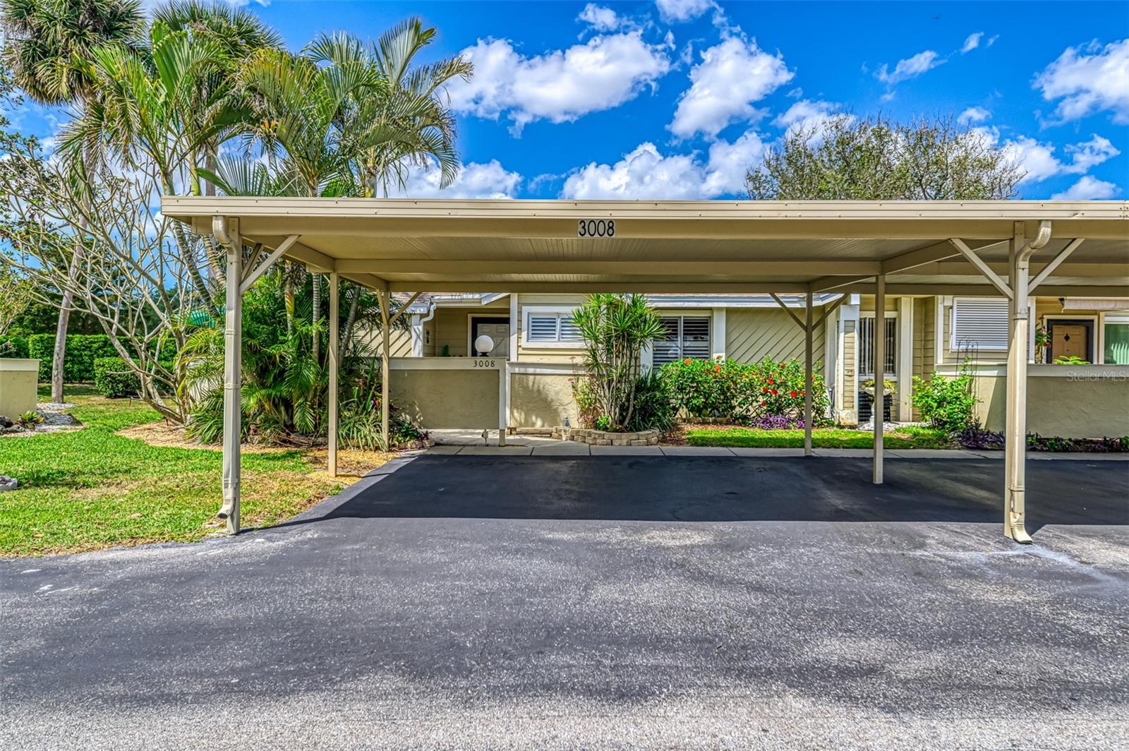 HERON LAKES - Residential