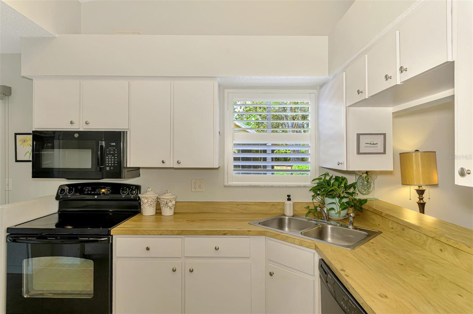 HERON LAKES - Residential