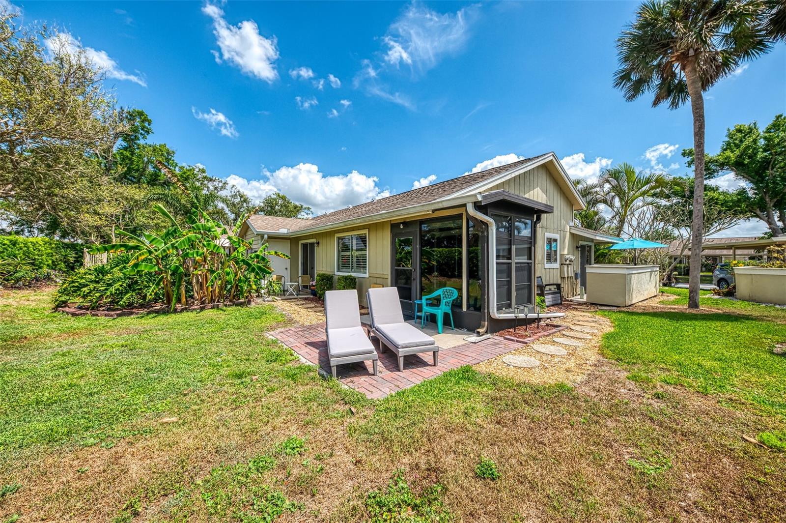 HERON LAKES - Residential