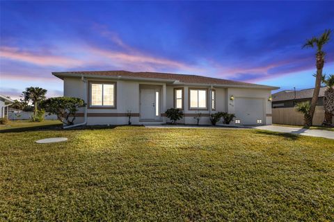 A home in PORT CHARLOTTE