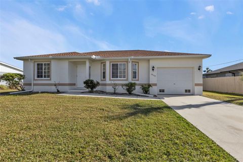 A home in PORT CHARLOTTE