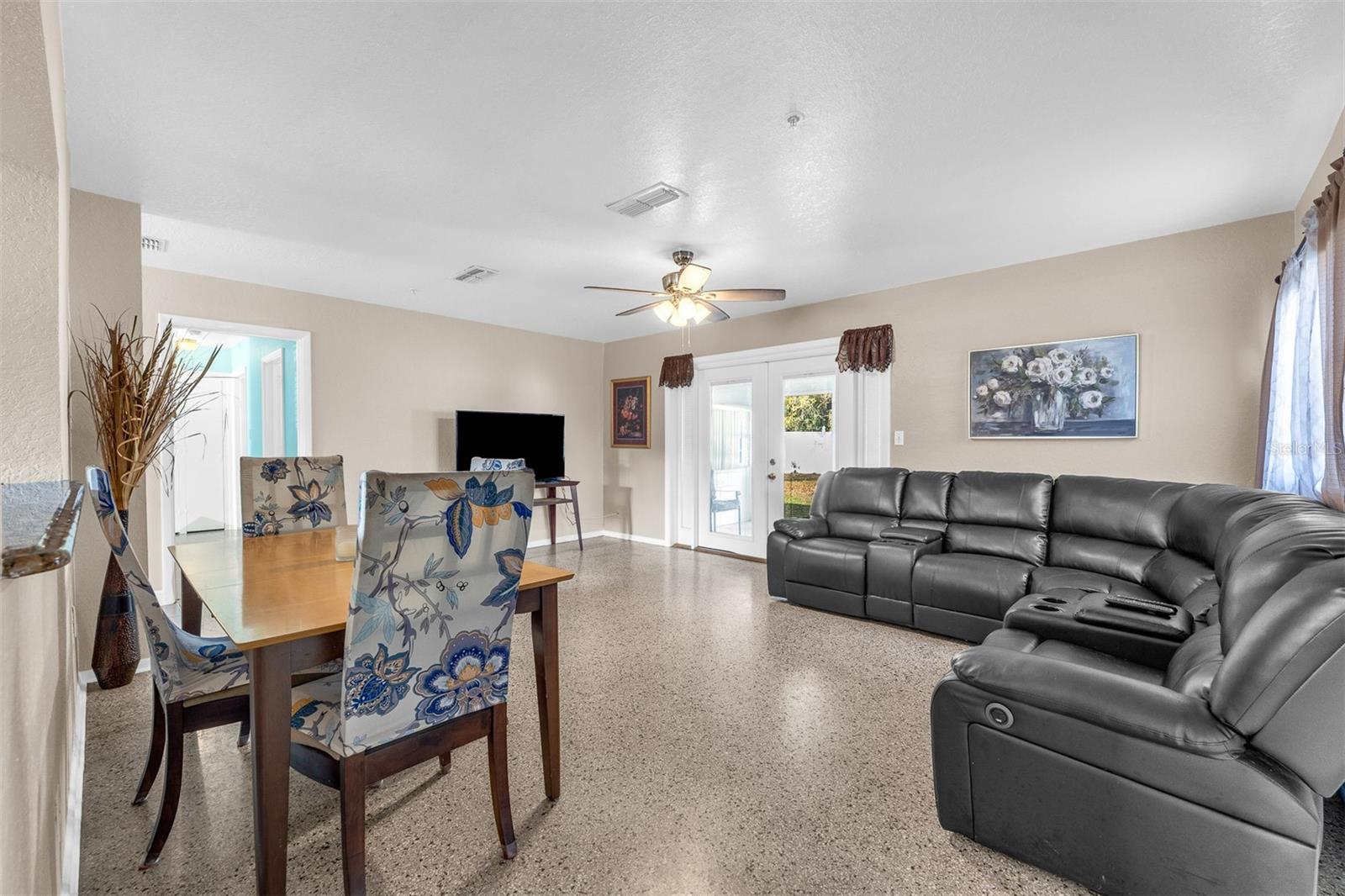 VILLAGES SOUTHPORT PH 01C - Residential