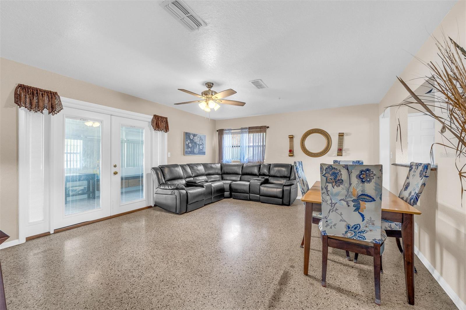 VILLAGES SOUTHPORT PH 01C - Residential