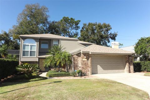 A home in LONGWOOD