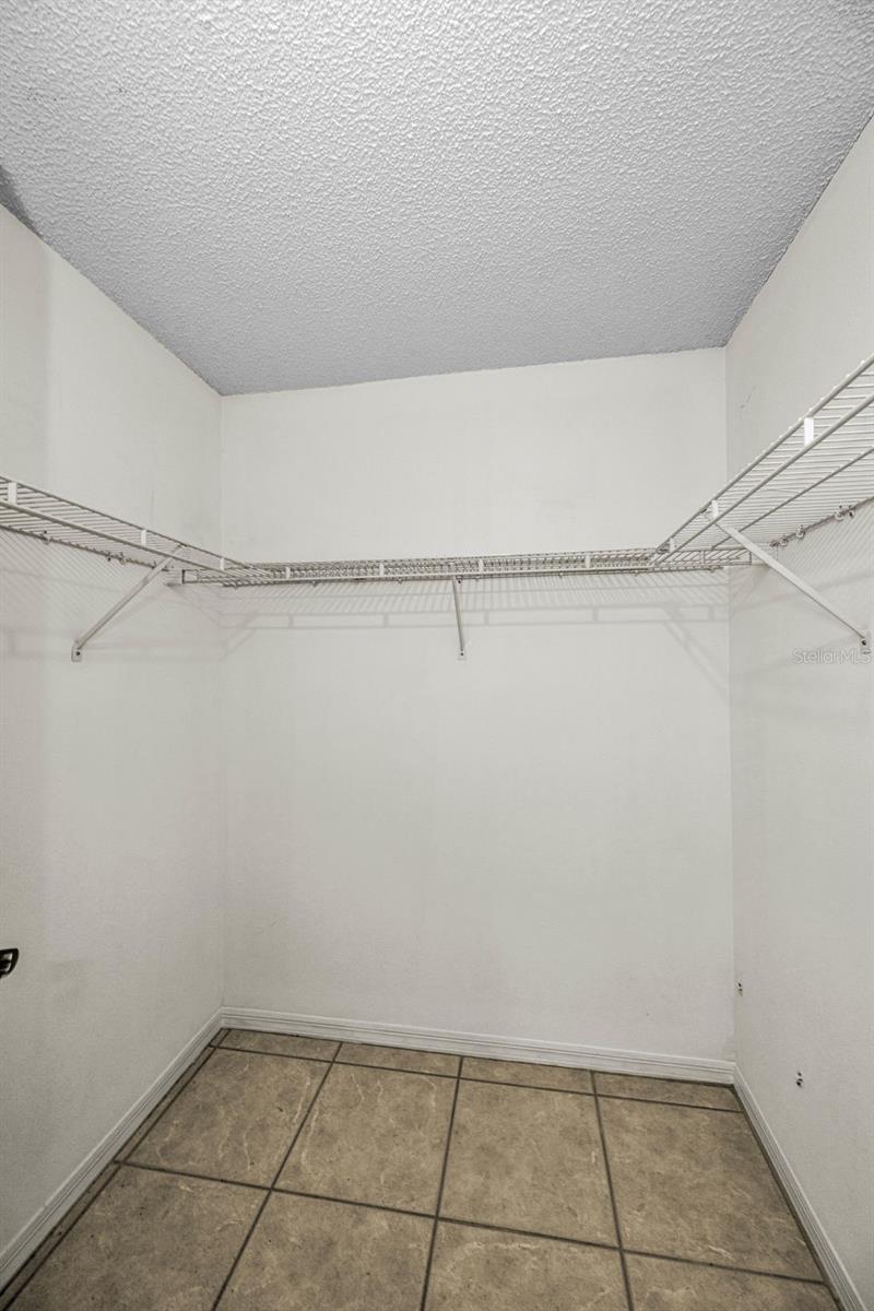 MANCHESTER III CONDO PHA - Residential