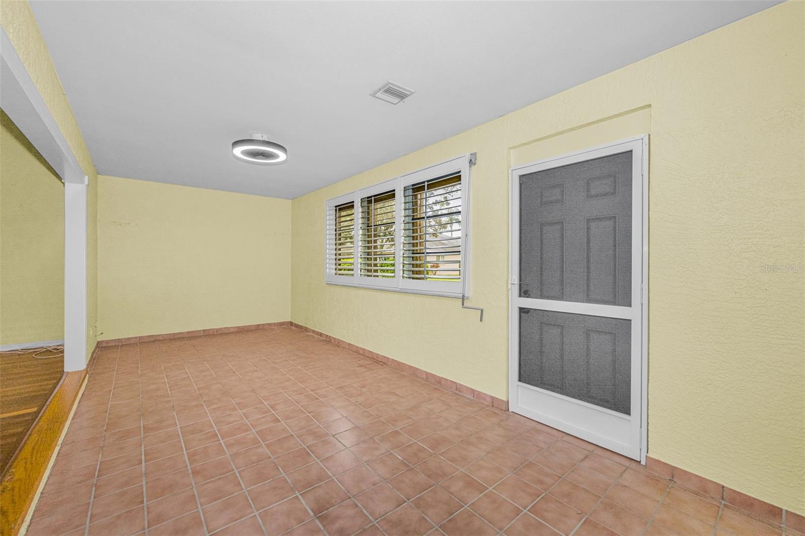 MANCHESTER III CONDO PHA - Residential