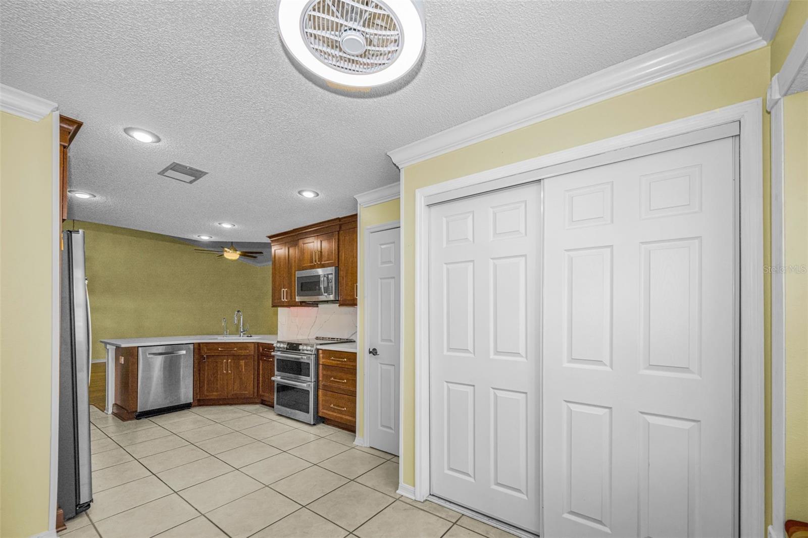 MANCHESTER III CONDO PHA - Residential