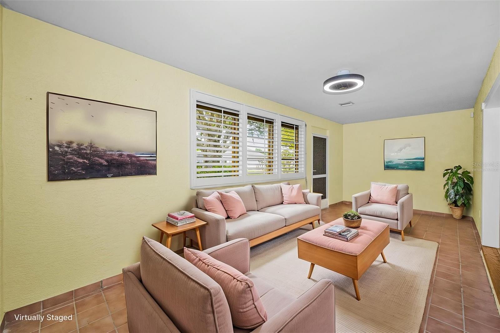 MANCHESTER III CONDO PHA - Residential