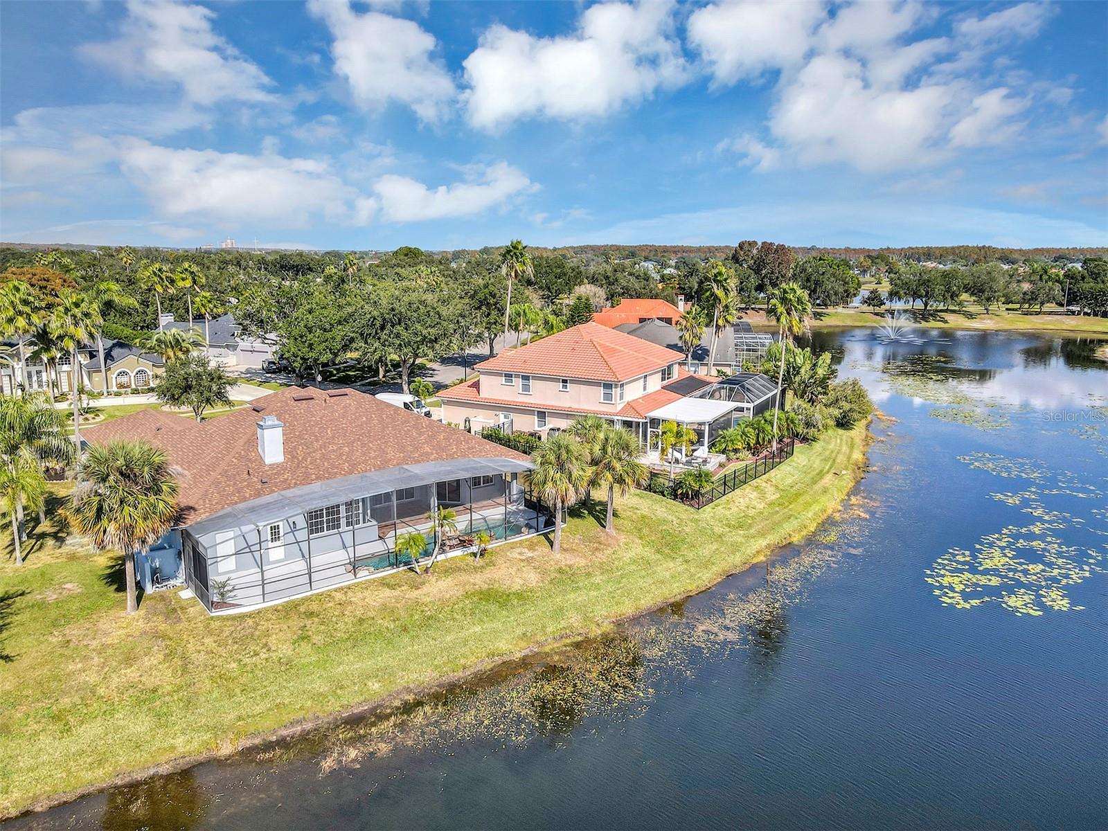 HUNTERS CREEK TR 200-215 PH 01 - Residential