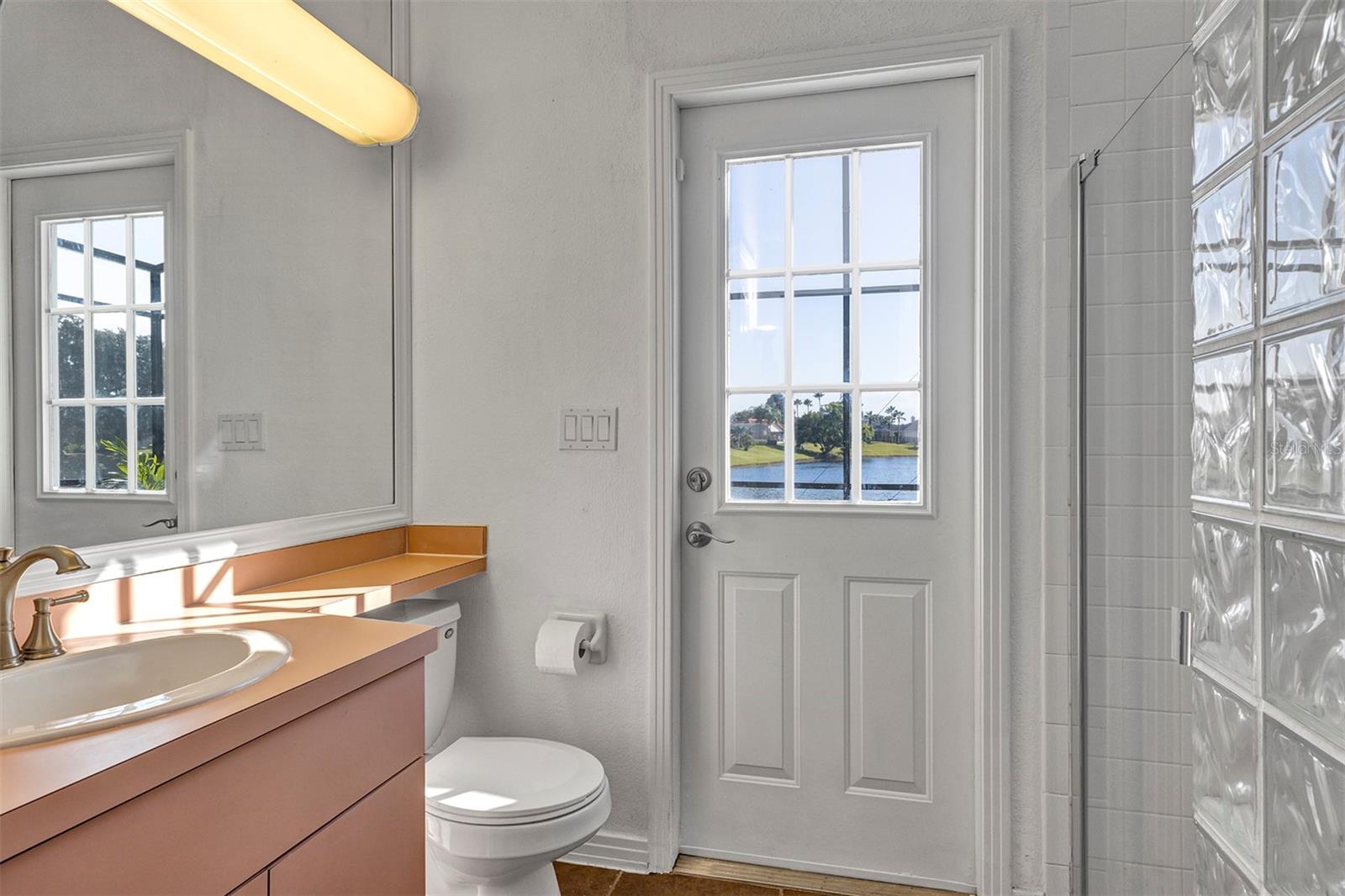 HUNTERS CREEK TR 200-215 PH 01 - Residential