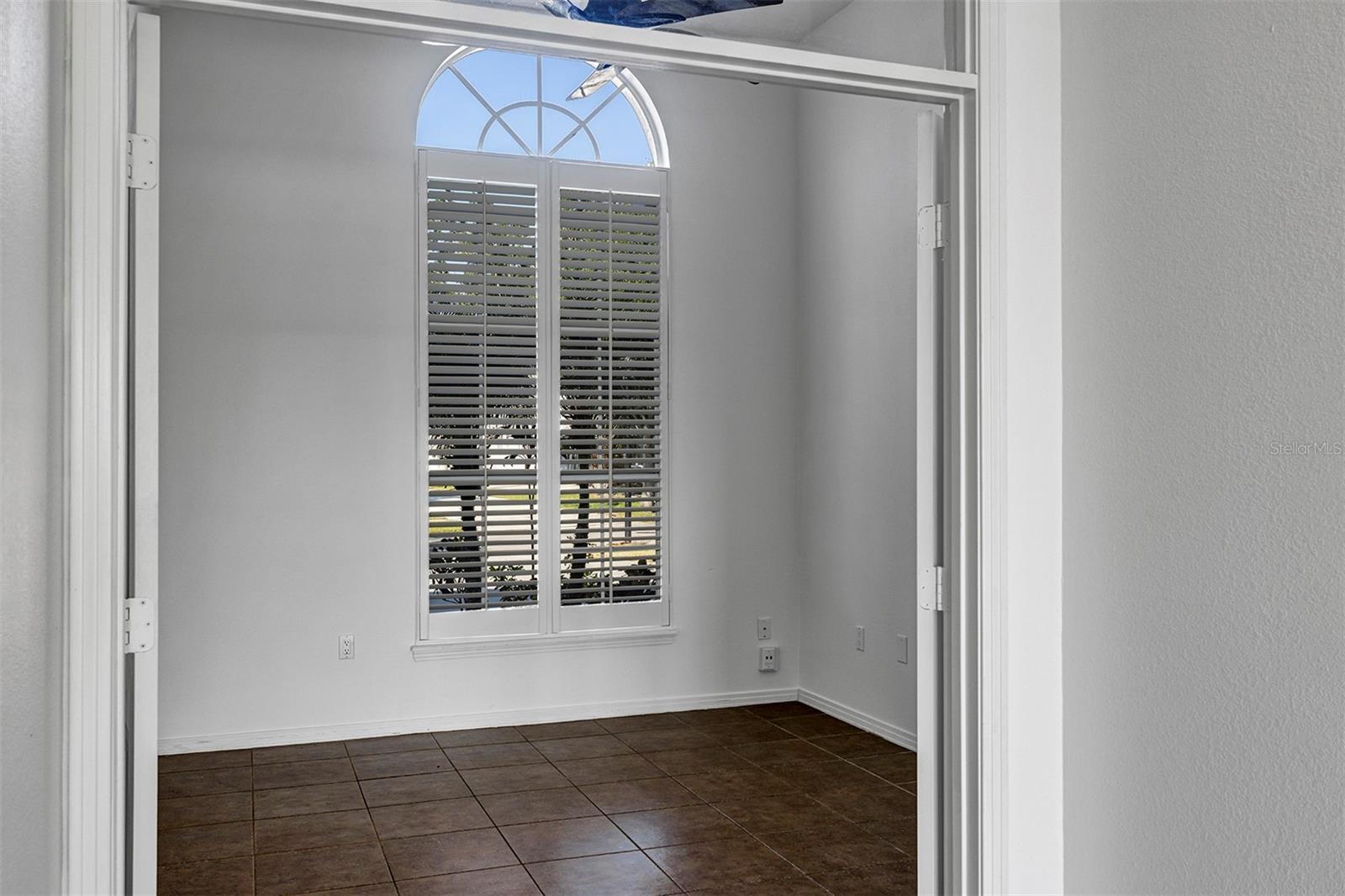 HUNTERS CREEK TR 200-215 PH 01 - Residential