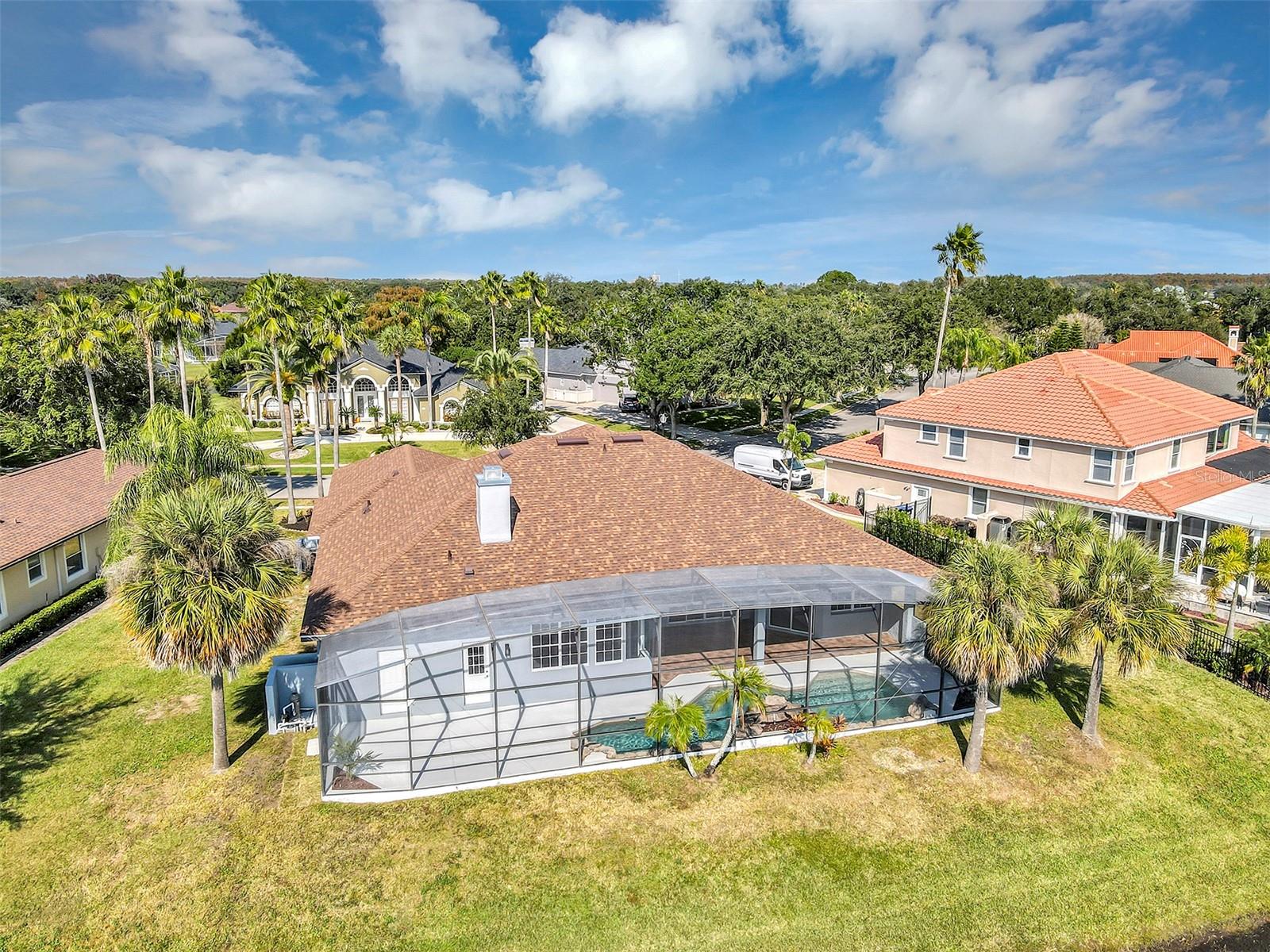 HUNTERS CREEK TR 200-215 PH 01 - Residential