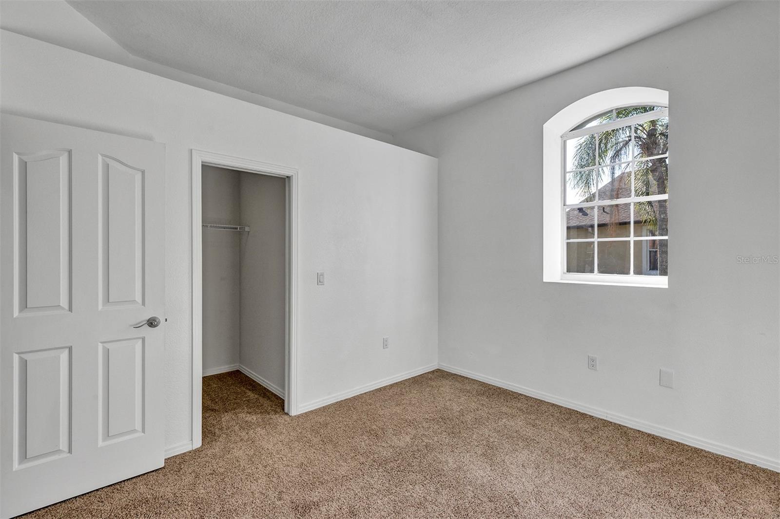 HUNTERS CREEK TR 200-215 PH 01 - Residential