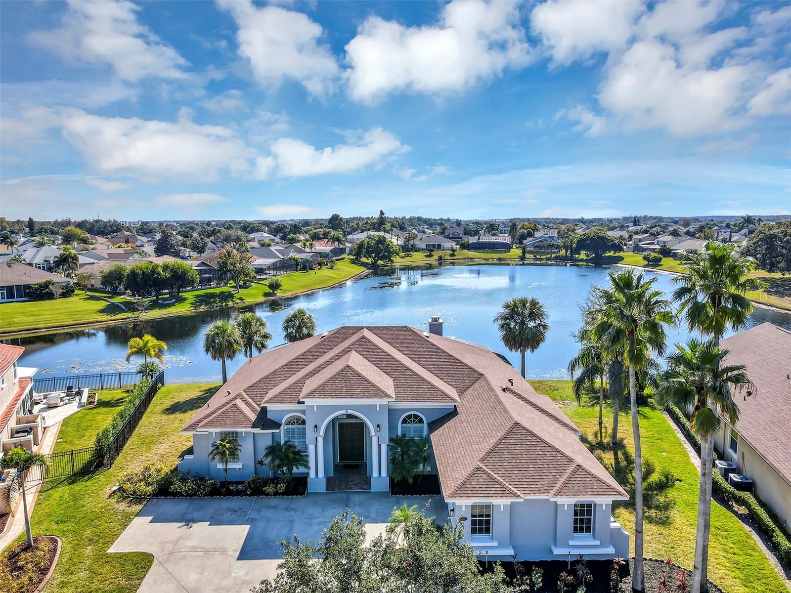 HUNTERS CREEK TR 200-215 PH 01 - Residential