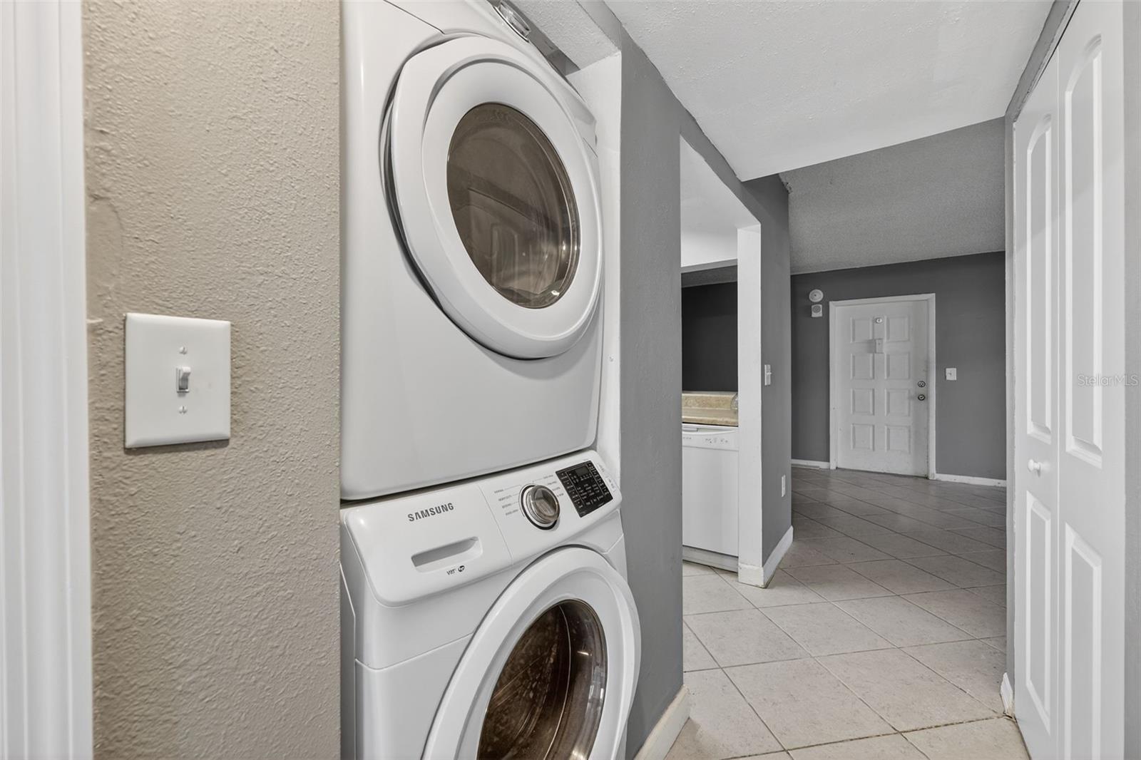 PINE RIDGE AT LAKE TARPON VILLAGE - Residential