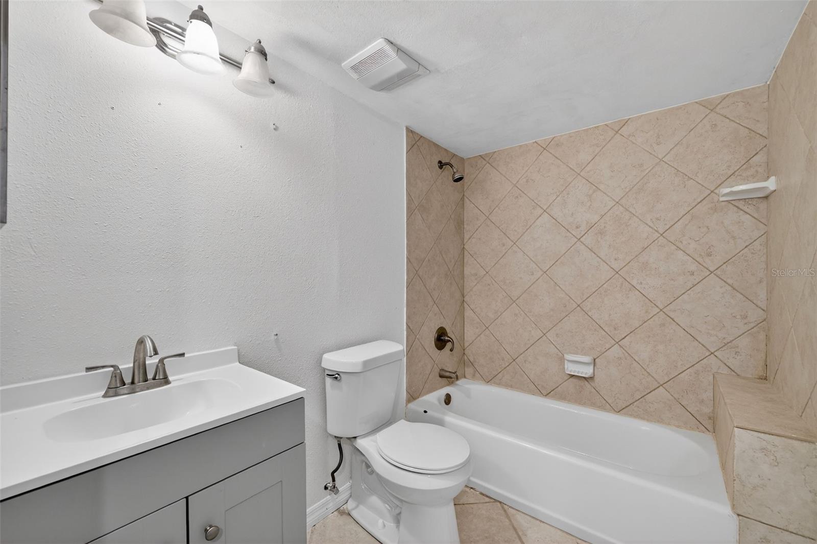 PINE RIDGE AT LAKE TARPON VILLAGE - Residential