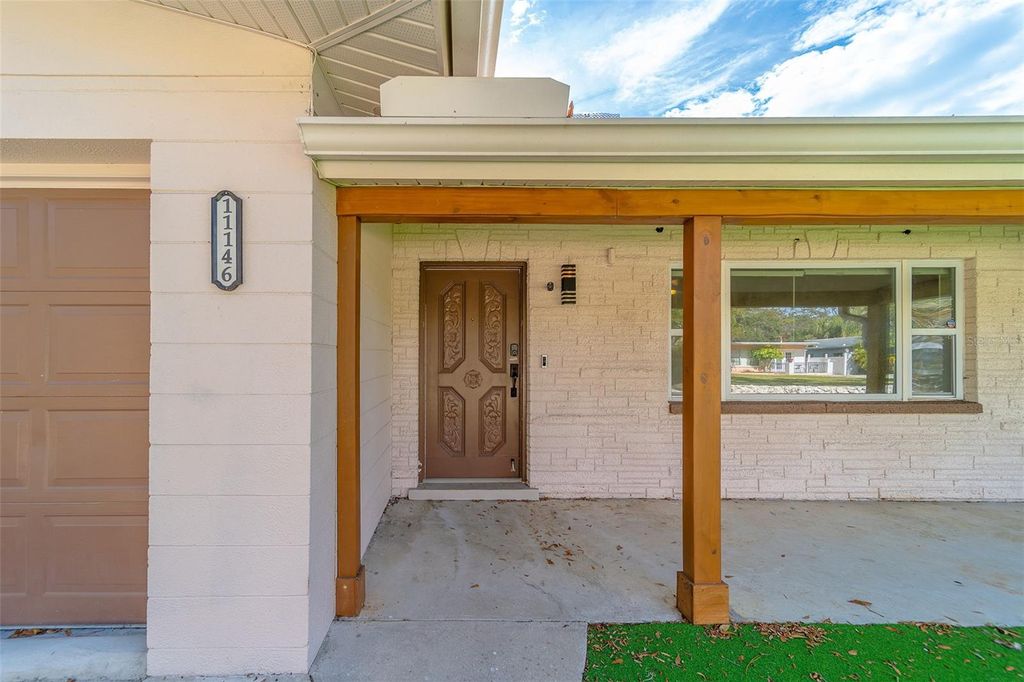 Photo of 11146 51st Avenue N, St Petersburg, FL 33708 (MLS # TB8462146)