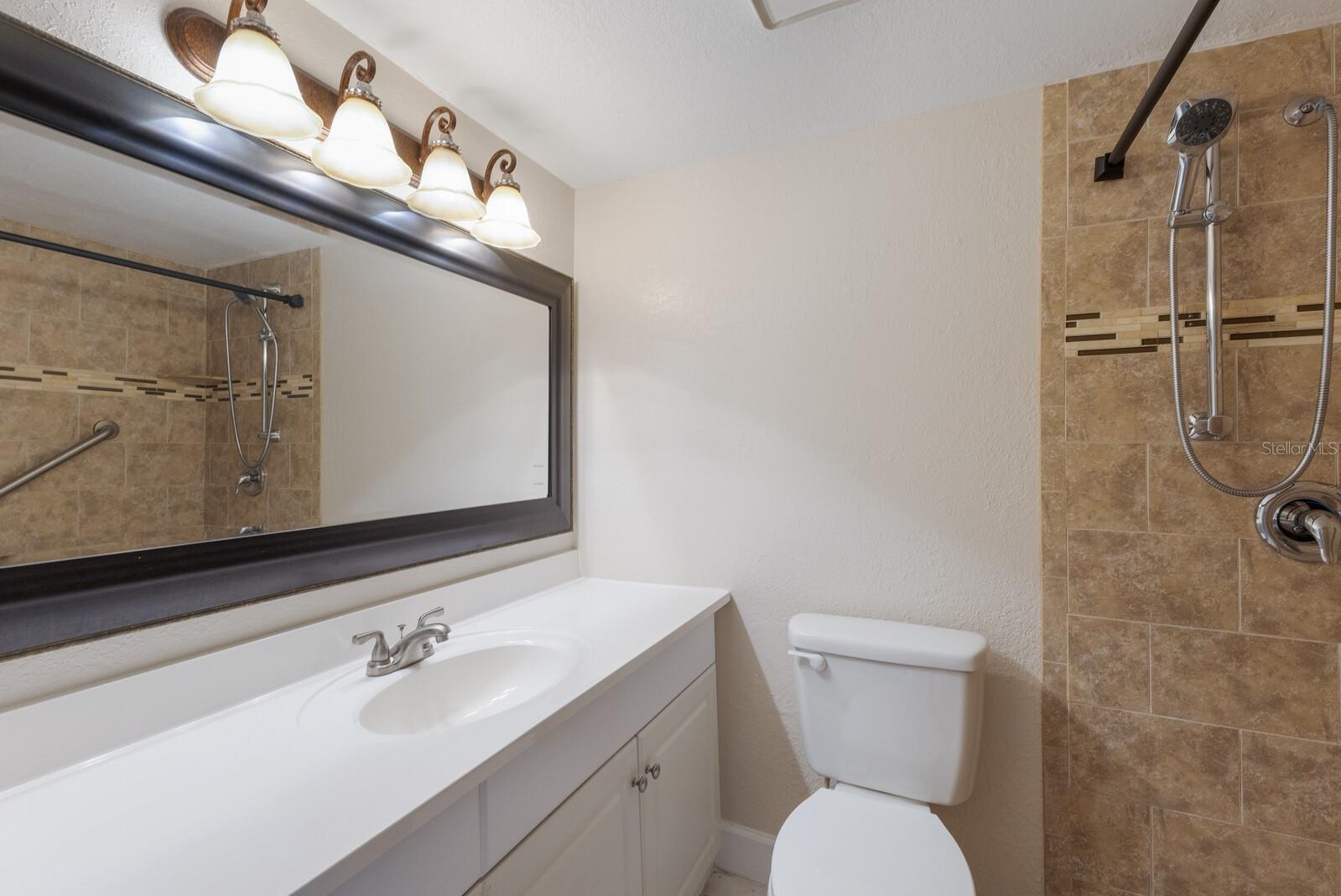 GREENVIEW VILLAS - Residential