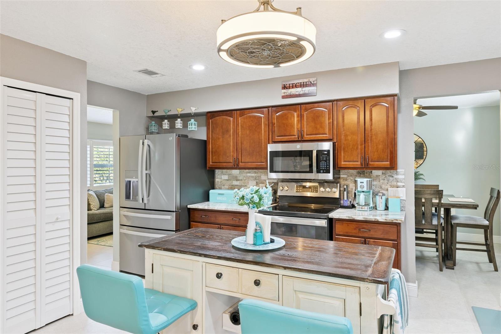 DELTONA LAKES UNIT 33 - Residential