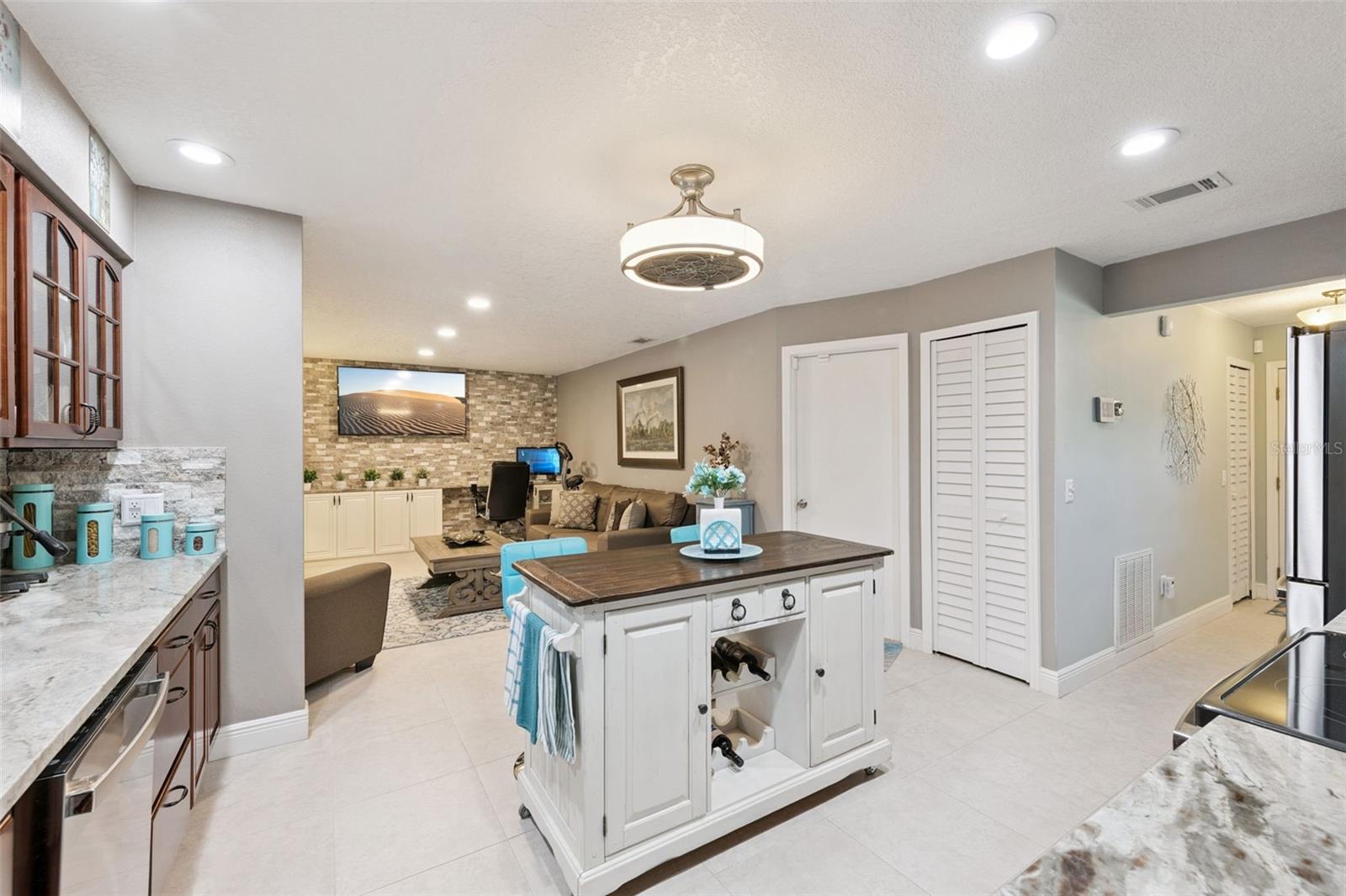 DELTONA LAKES UNIT 33 - Residential