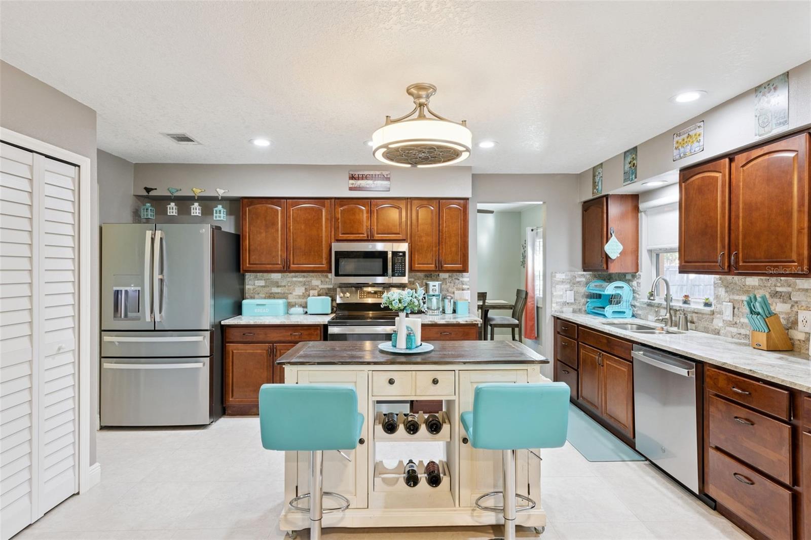 DELTONA LAKES UNIT 33 - Residential