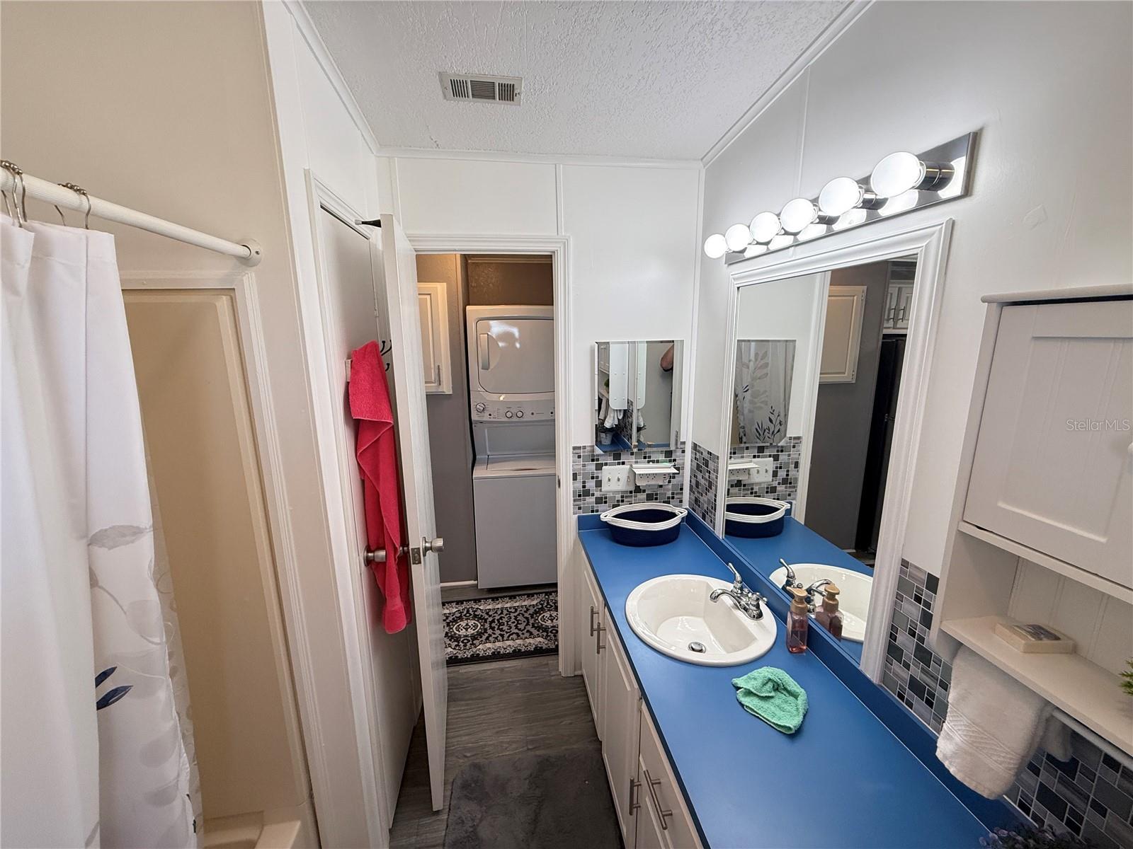 MOUNT OLIVE SHORES PH 04 - Residential