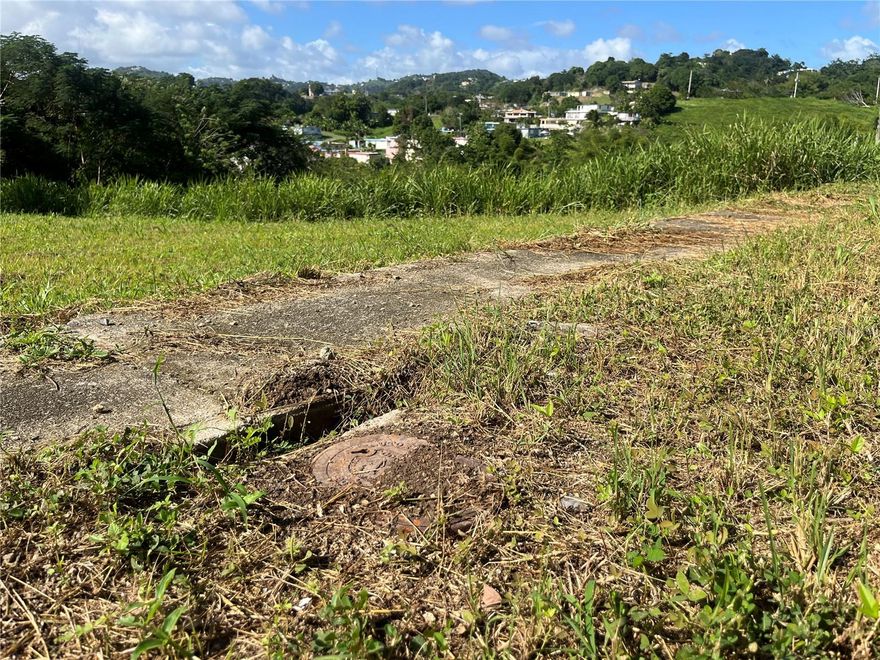 Build your dream home on a beautiful lot with 848 square meters completely flat. Lot #18 on a dead end street with private access and privileged location 2 minutes from highway #53 and Ciudad Educativa Roque Diaz Tizol in Yabucoa. This lot has asphalt road, sidewalks and access to the facilities for electric power services, sewer, internet, cable TV and etc.. It has a sliding gate for private access. All legal documentation up to date and ready for sale. Only $41,500, price under appraisal. LOCATION: 18.085565, -65.838672.