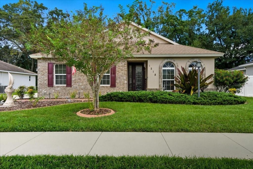 Photo of 1218 Lavender Jewel Court, Plant City, FL 33563 (MLS # A4667159)