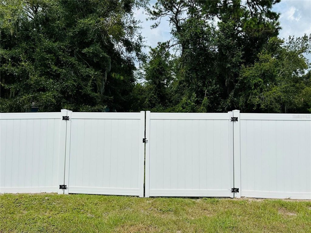 Photo of 7411 SW 128th Street, Ocala, FL 34473 (MLS # OM709921)