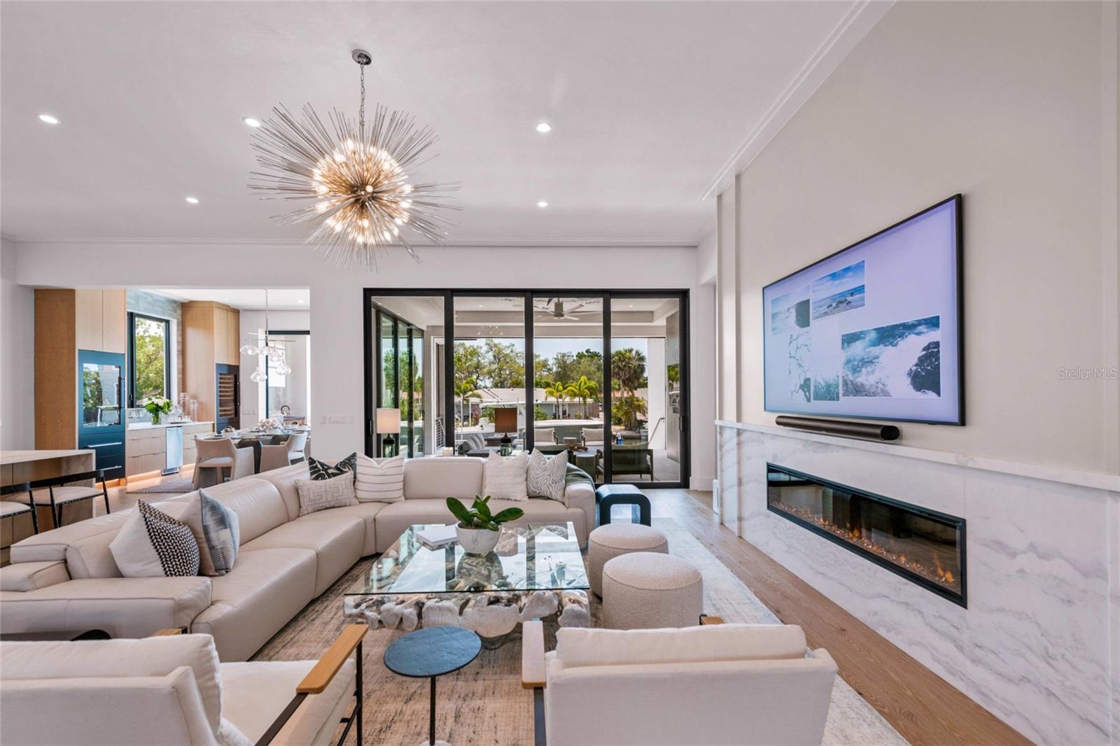 SIESTA PROPERTIES INC - Residential