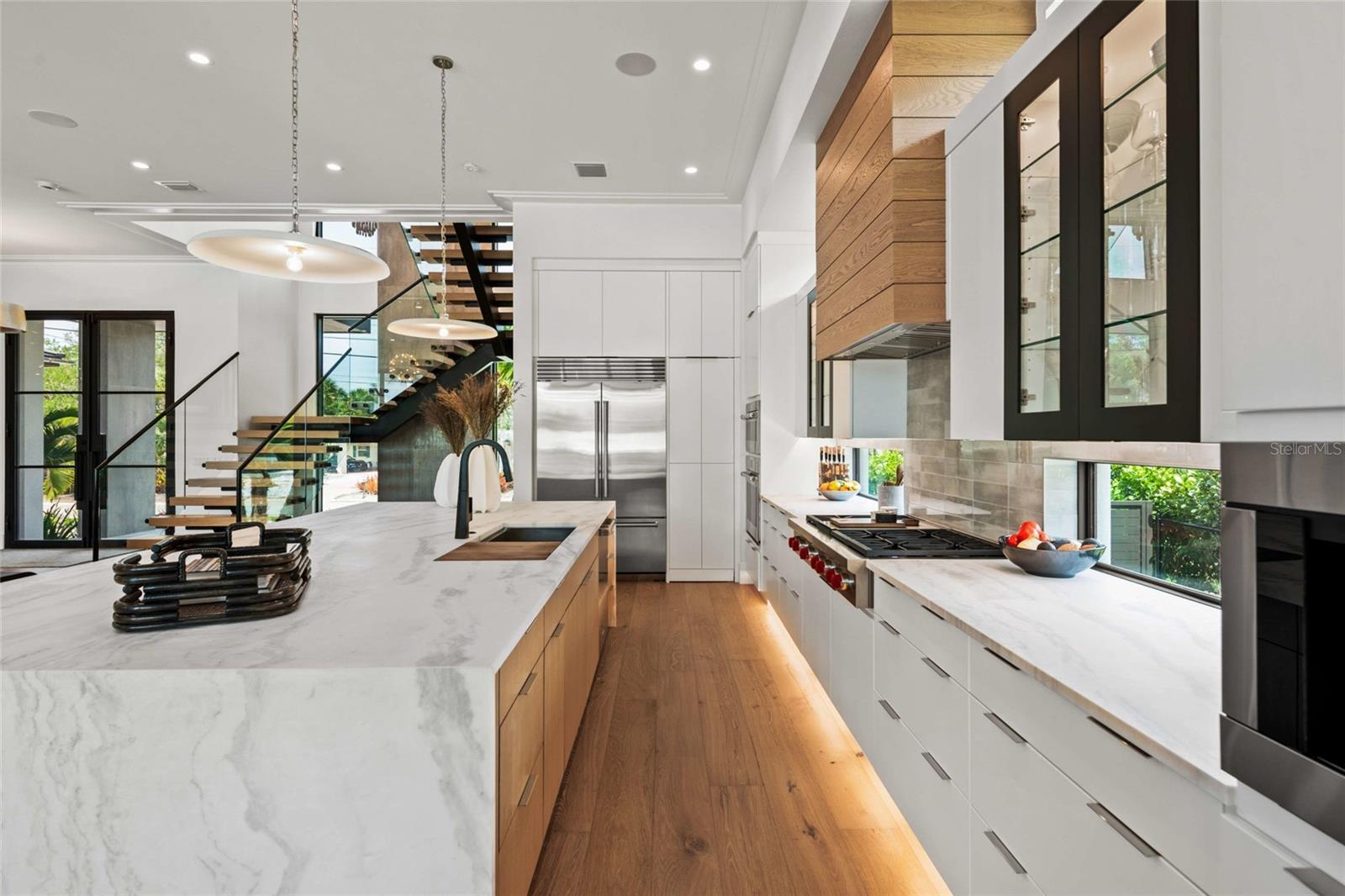 7233 PINE NEEDLE ROAD