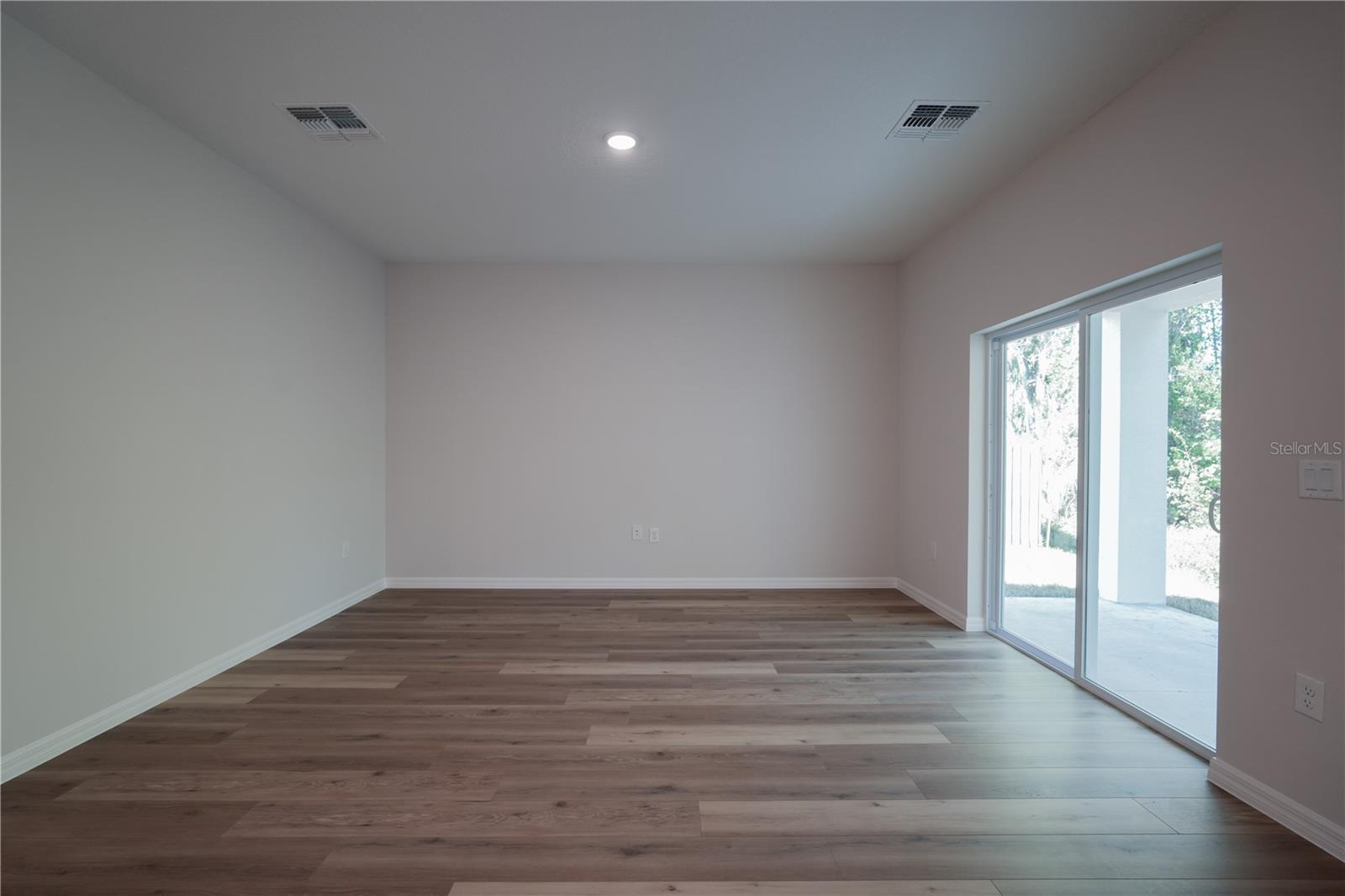 HAINES LAKE ESTATES - Residential