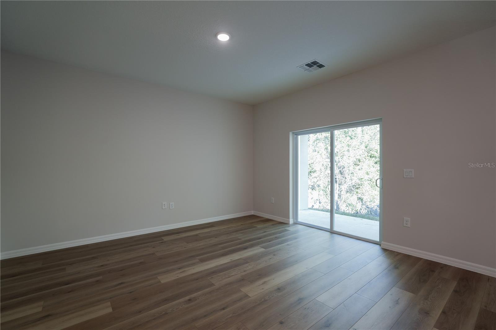 HAINES LAKE ESTATES - Residential