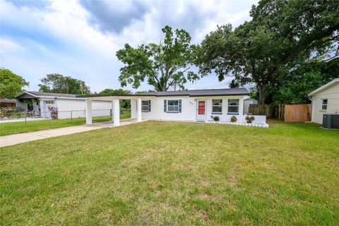 Photo of 4824 Shoshone Street, Orlando, FL 32819 (MLS # O6416817)