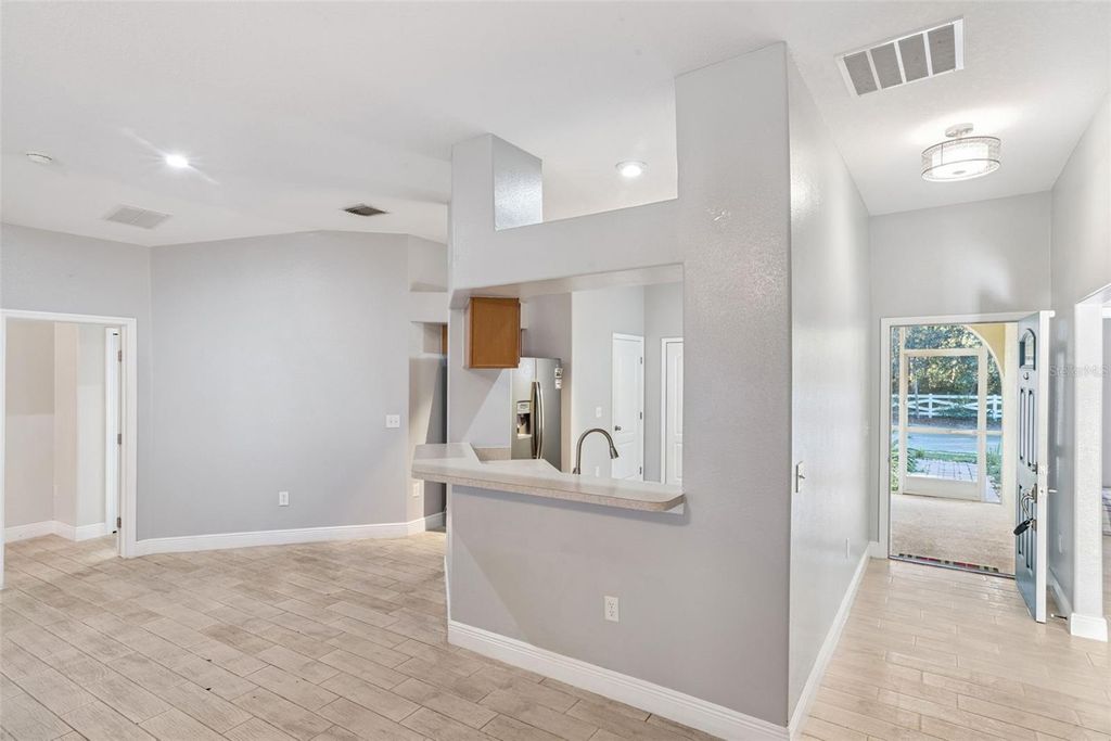 Photo of 816 Barrister Drive, Auburndale, FL 33823 (MLS # S5140426)