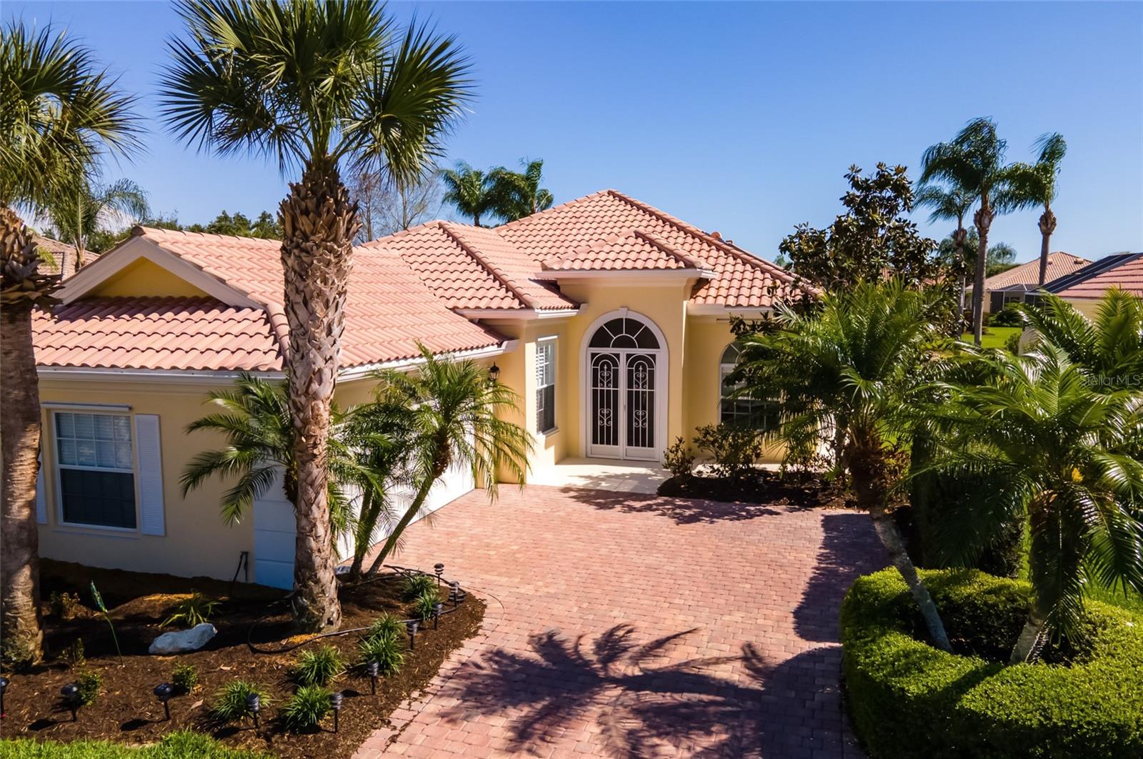 VILLAGEWALK - Residential Lease