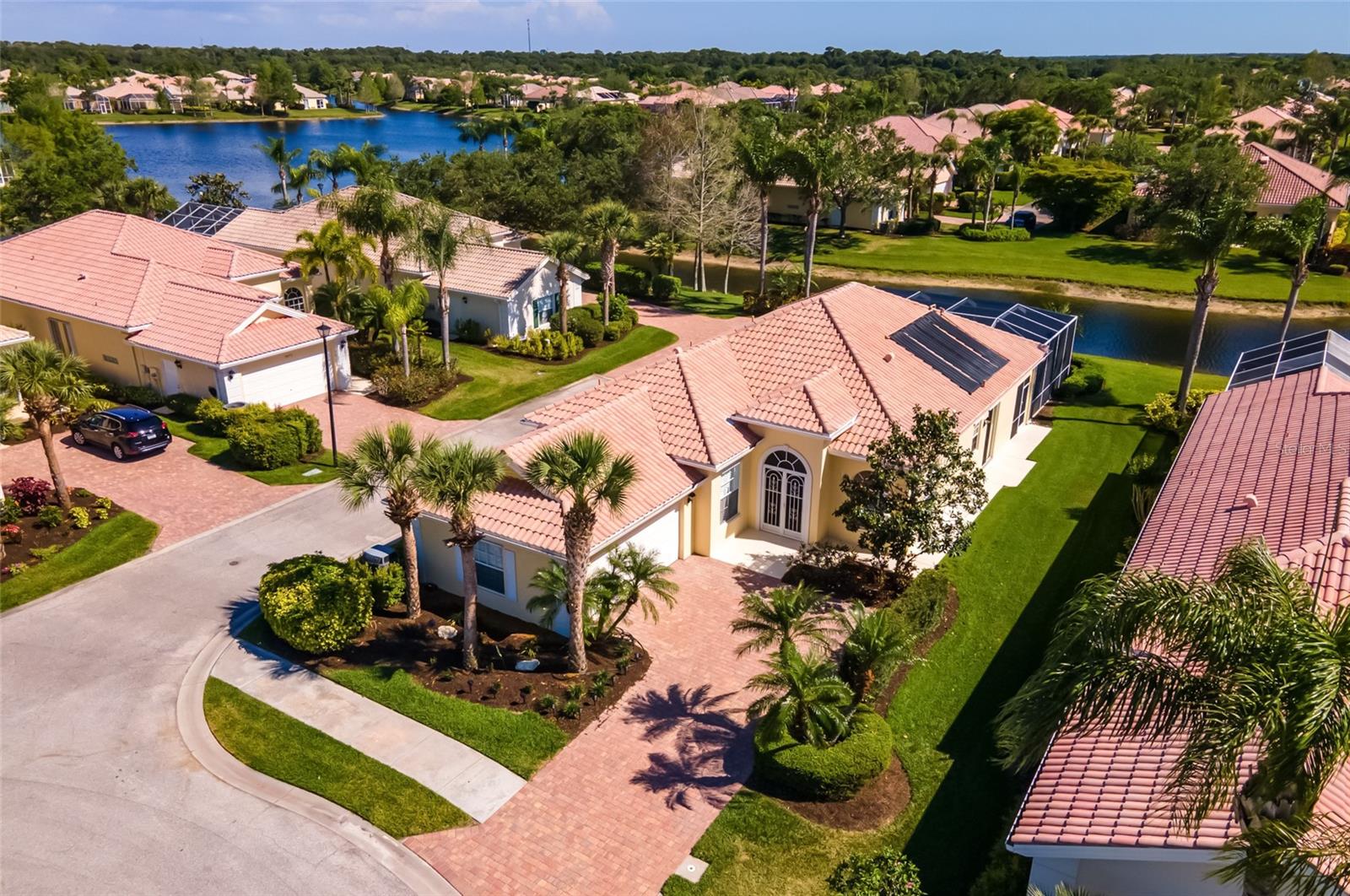 VILLAGEWALK - Residential Lease
