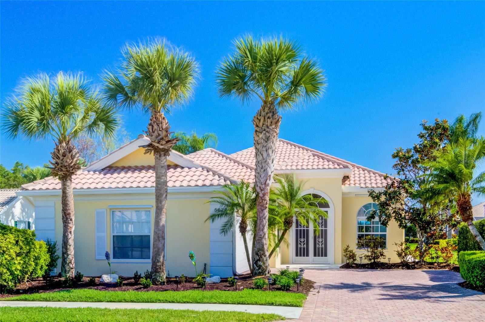VILLAGEWALK - Residential Lease