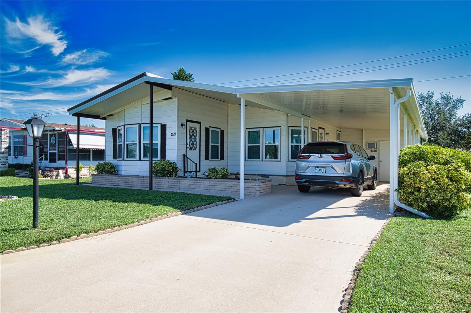 LA CASA MHP CO-OP - Residential