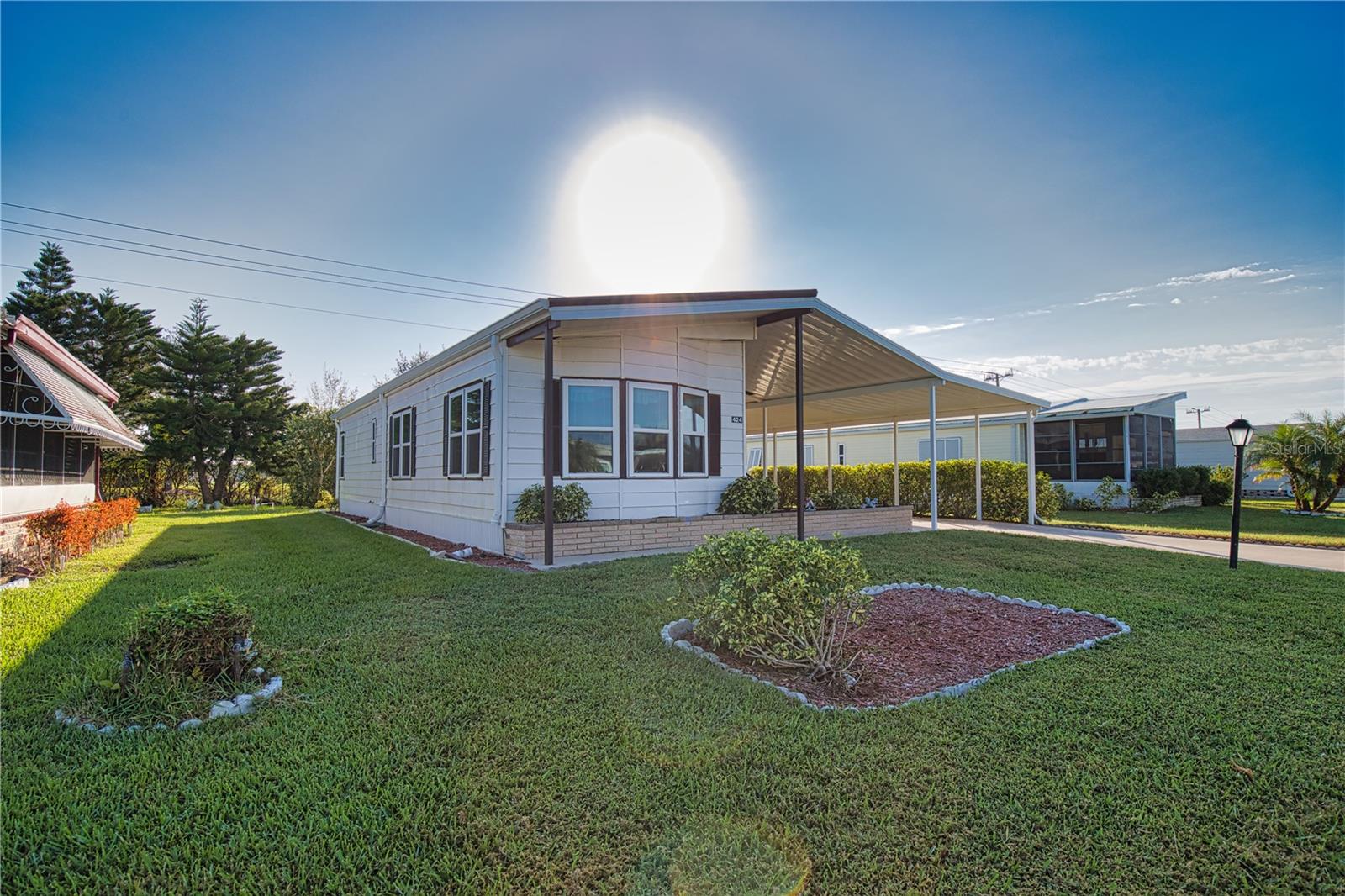 LA CASA MHP CO-OP - Residential