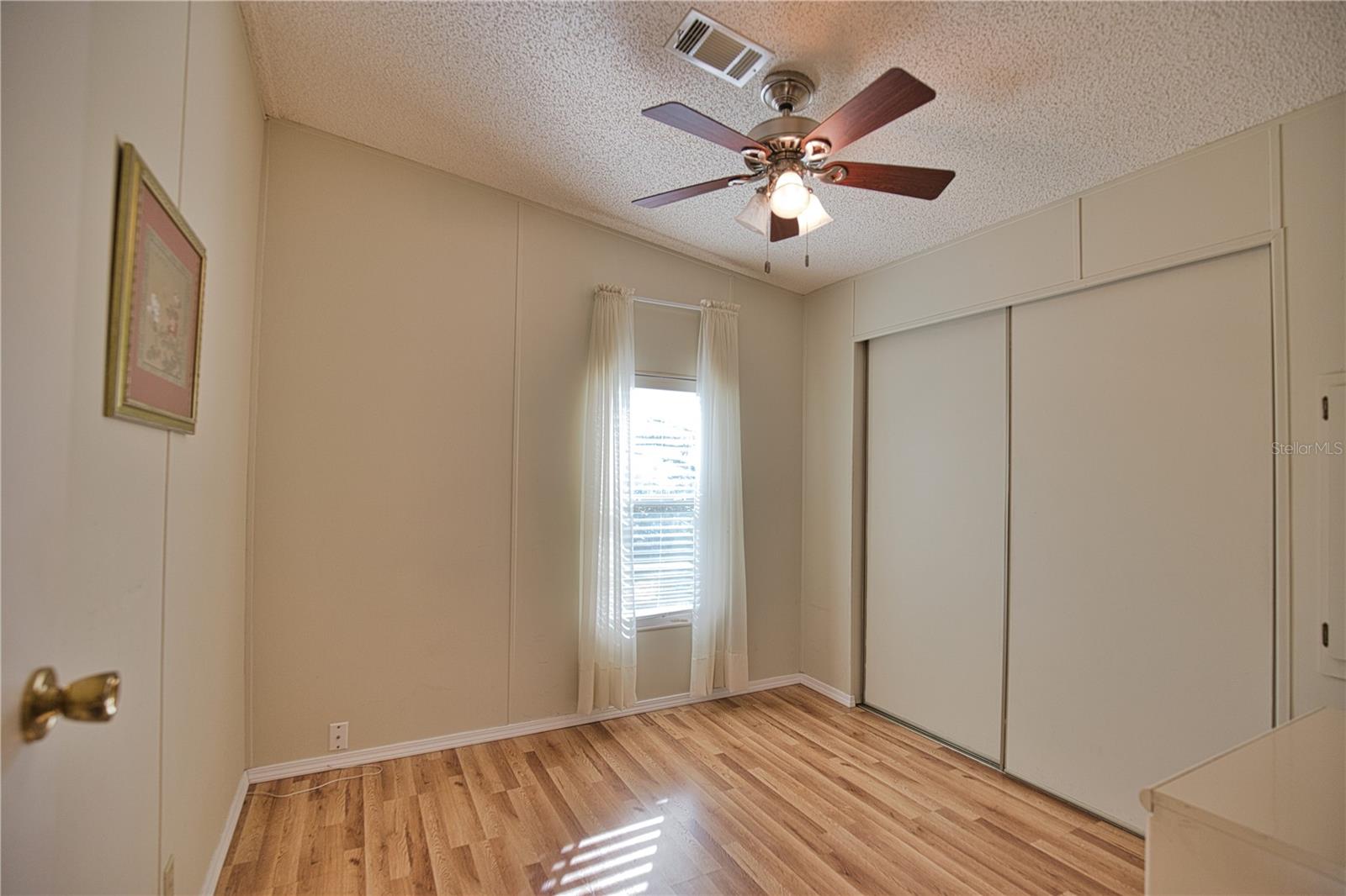 LA CASA MHP CO-OP - Residential