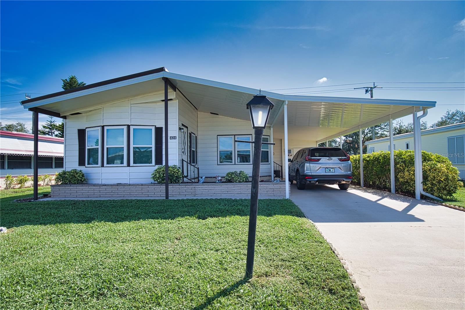 LA CASA MHP CO-OP - Residential