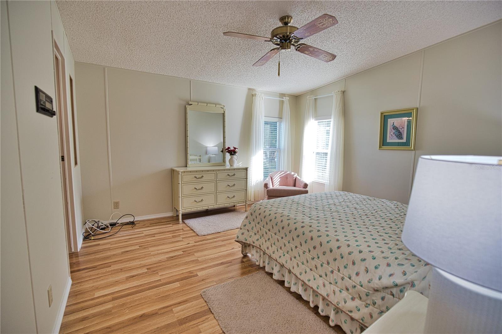 LA CASA MHP CO-OP - Residential