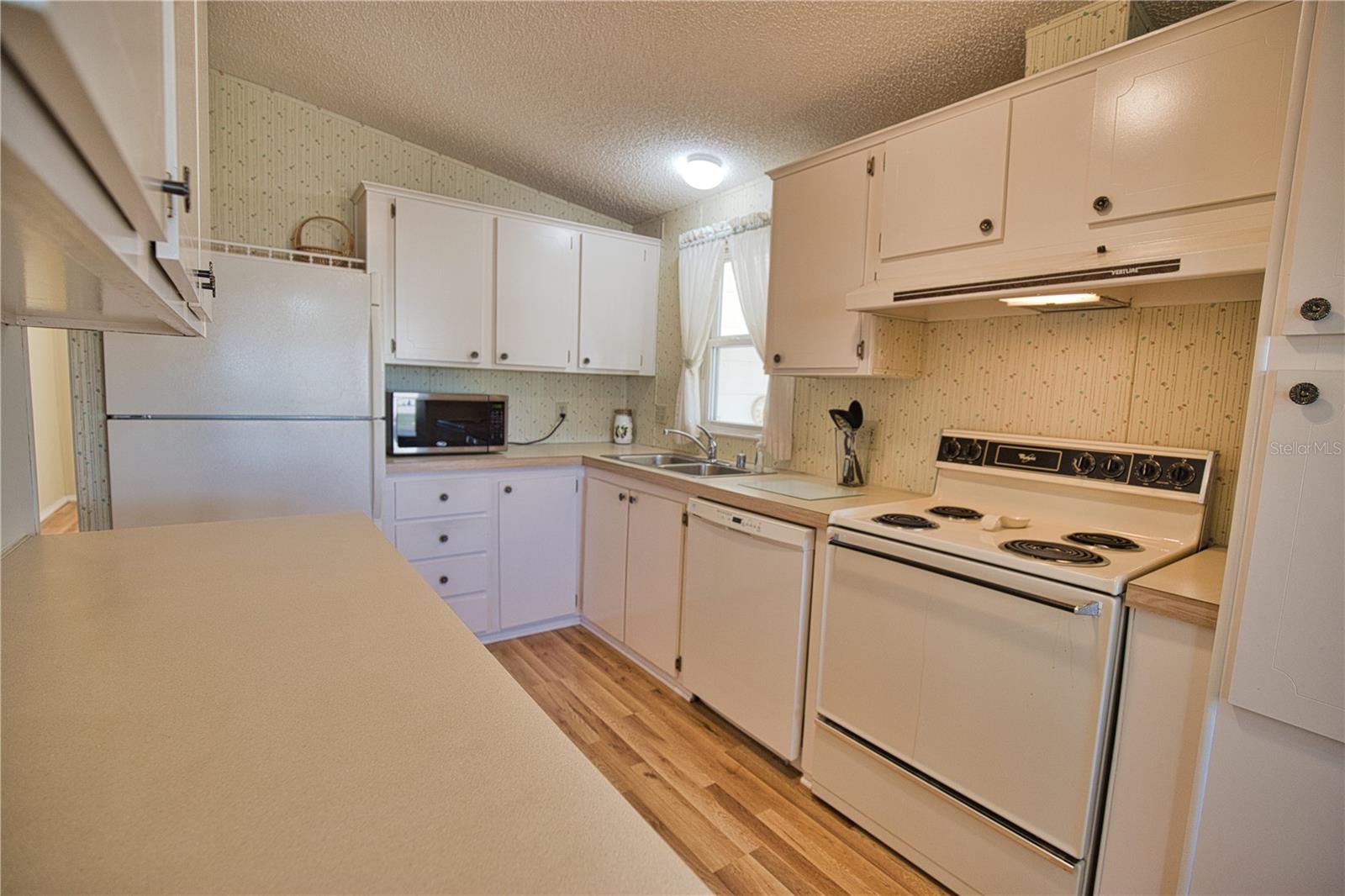 LA CASA MHP CO-OP - Residential