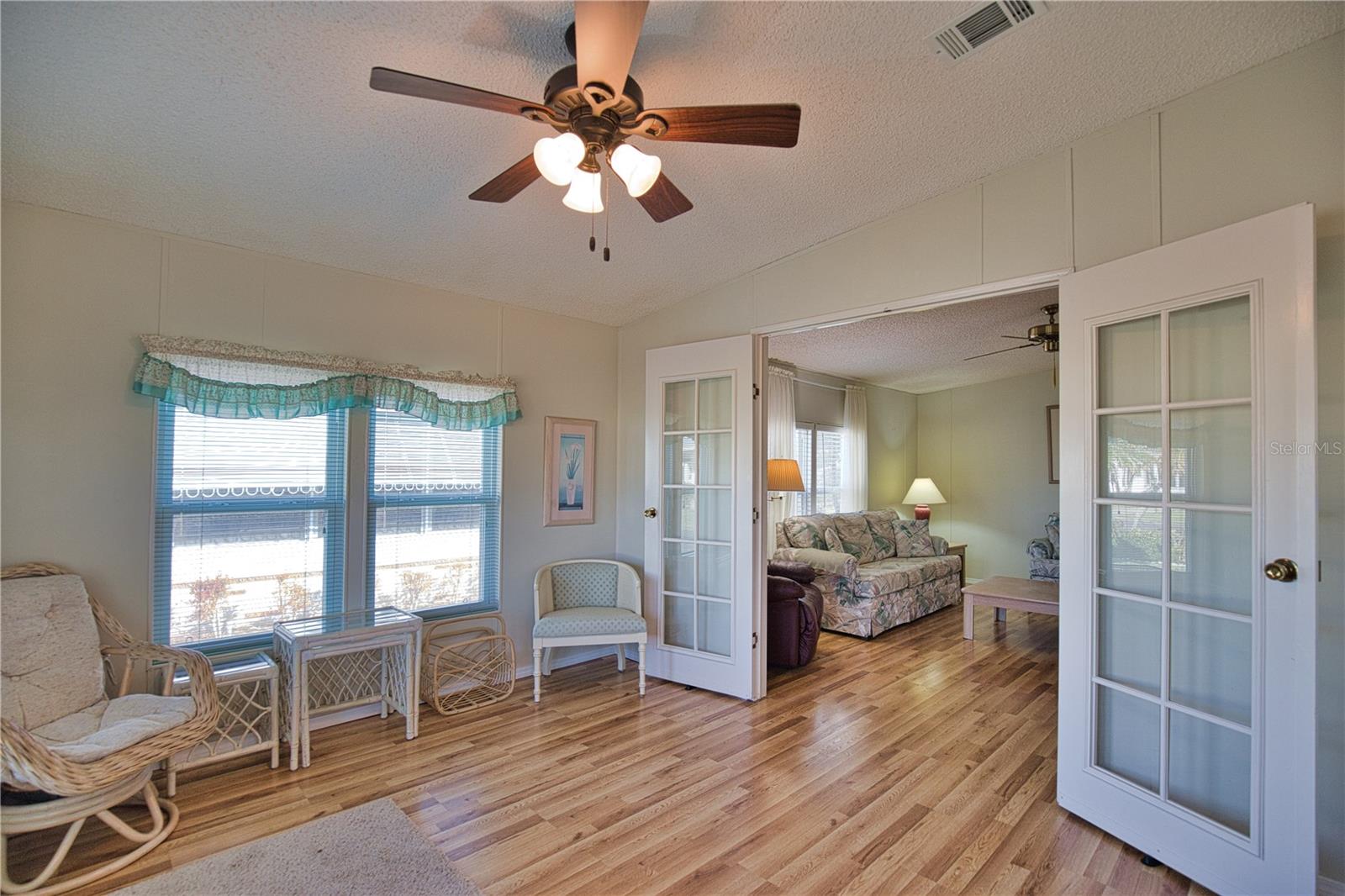 LA CASA MHP CO-OP - Residential