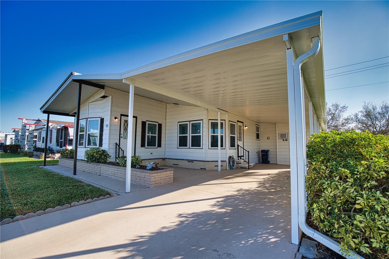 LA CASA MHP CO-OP - Residential