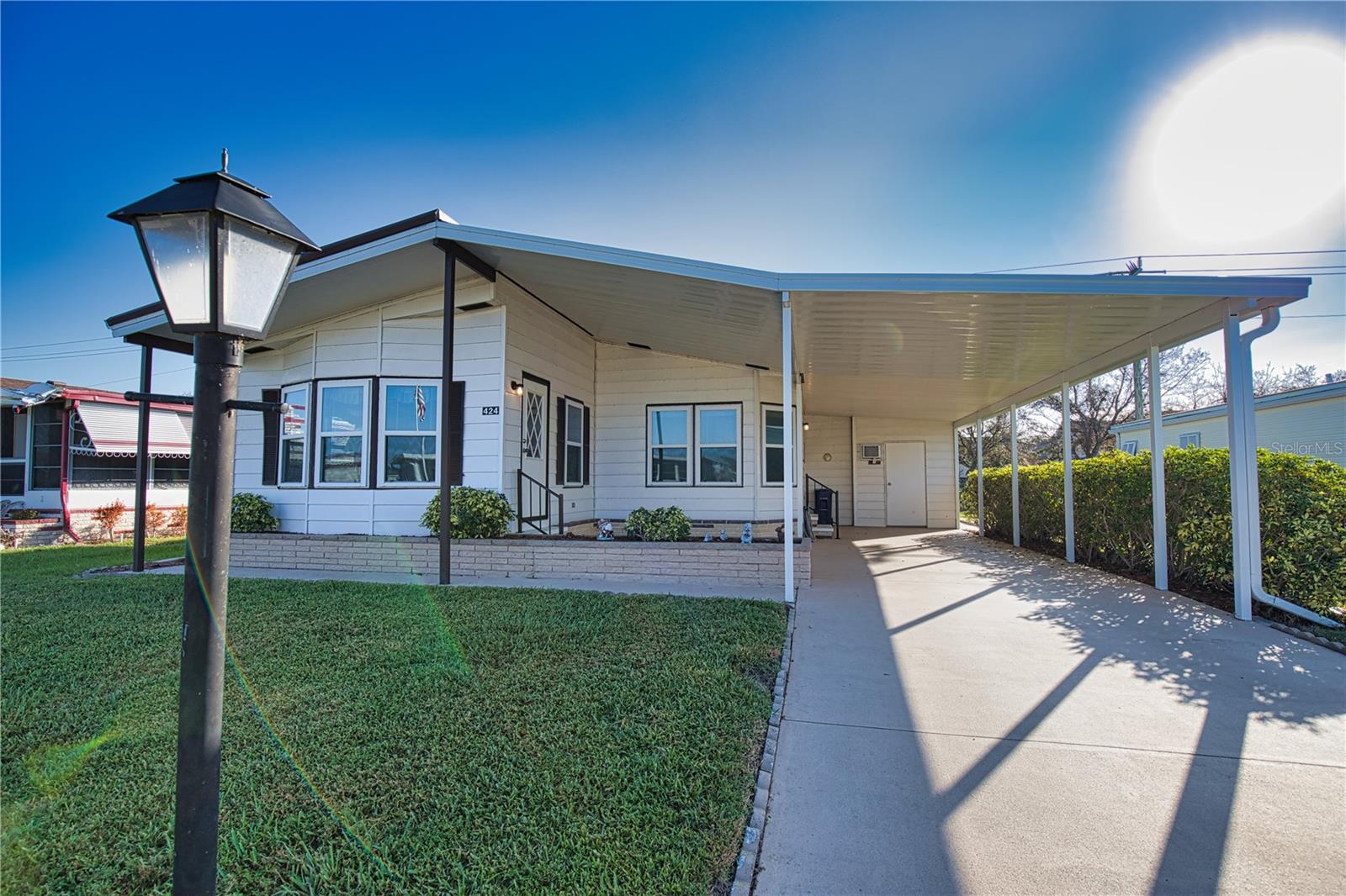 LA CASA MHP CO-OP - Residential