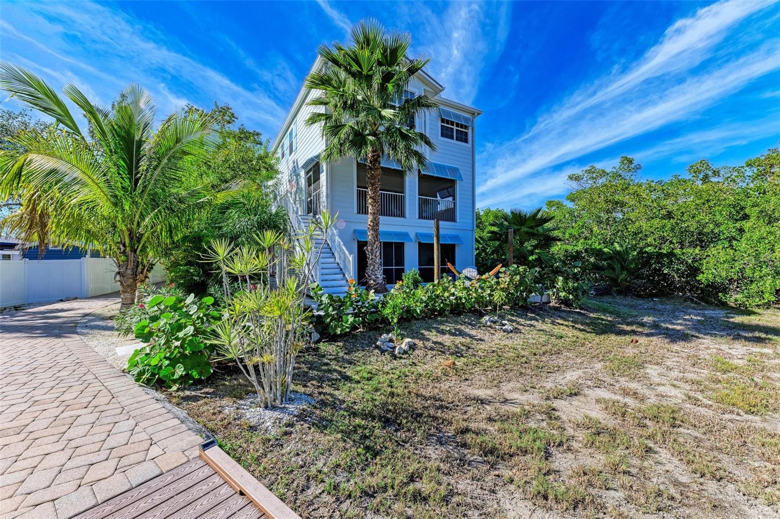 LAGUNA YACHT VILLAGE - Residential